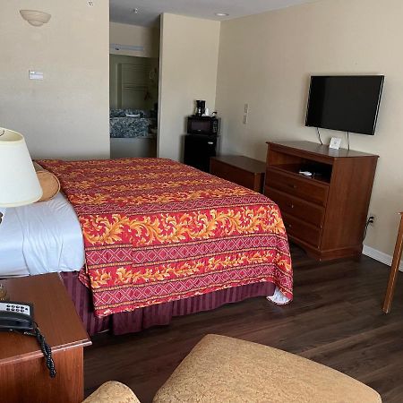 Riviera Inn And Suites 외부 사진