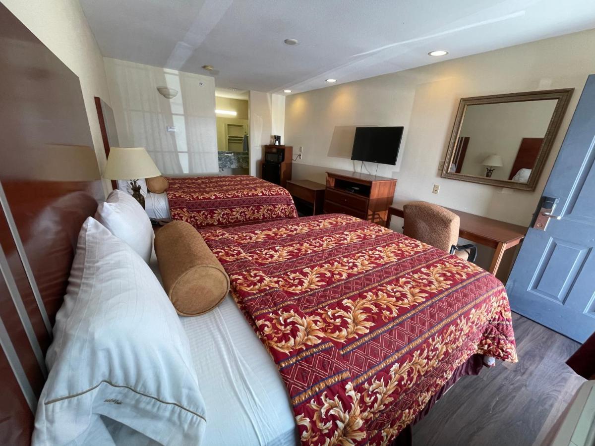 Riviera Inn And Suites 외부 사진