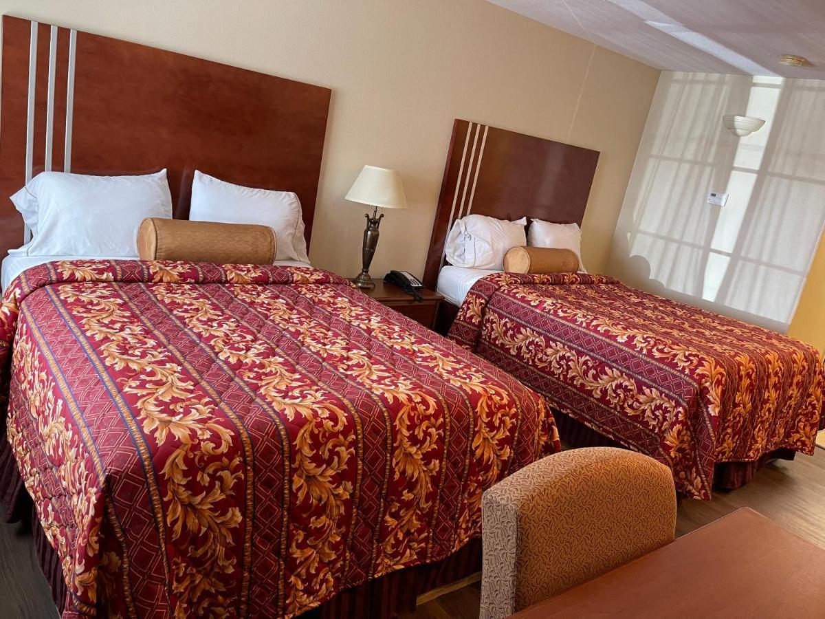 Riviera Inn And Suites 외부 사진