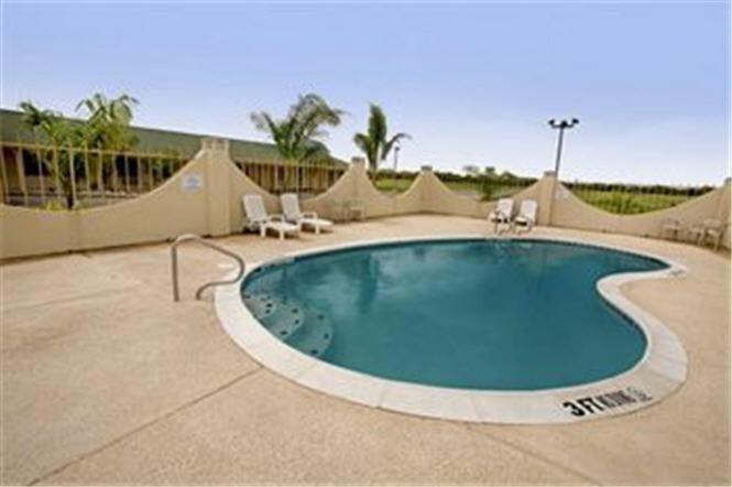 Riviera Inn And Suites 시설 사진